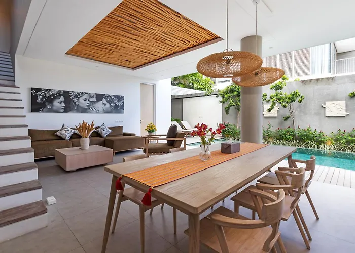 The Swan By Finder * Seminyak (Bali)