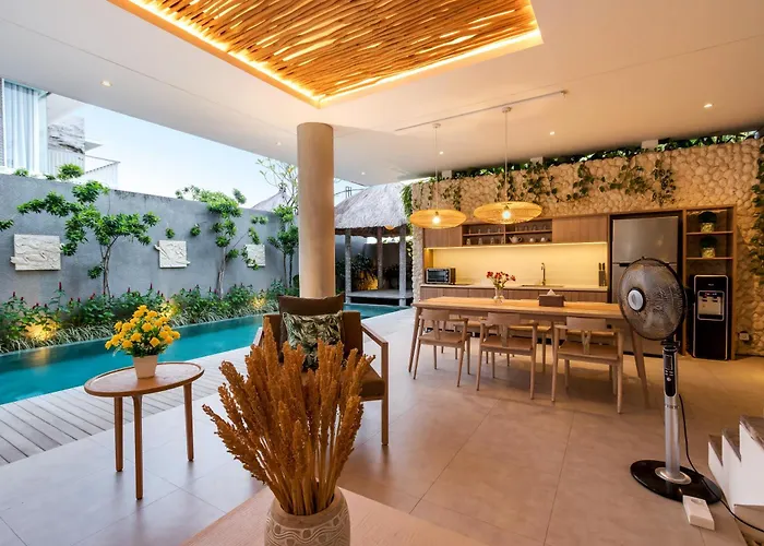 The Swan By Finder * Seminyak (Bali)